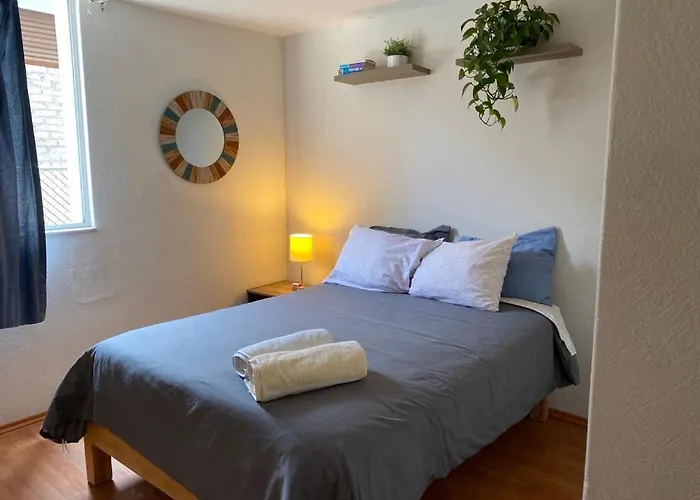 Ny Napoles Wtc Homestay